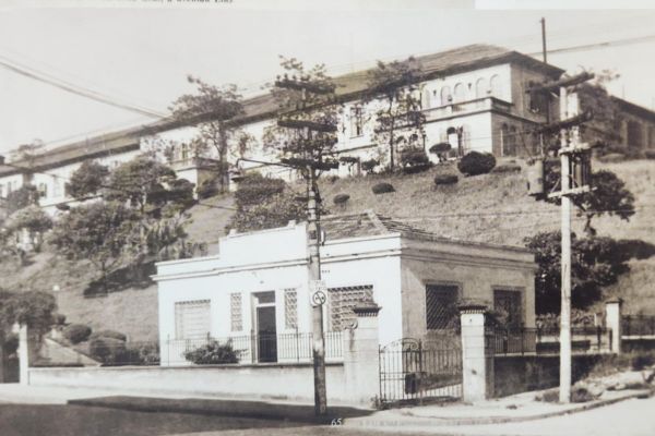 Laboratório de Análises Clínicas da Cruz Azul na Lins de Vasconcelos